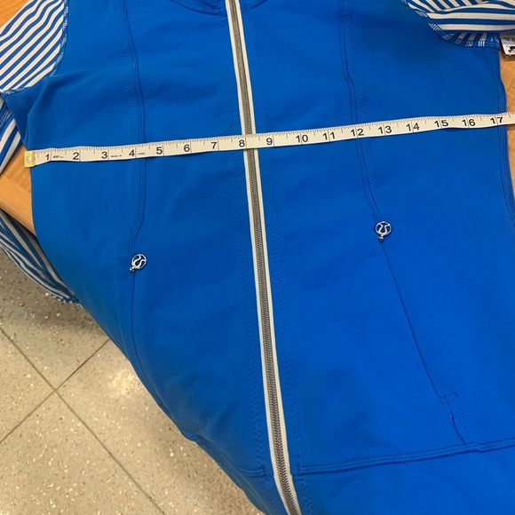 🌸 Lululemon Blue Workout Jacket 🌸 - Picture 7 of 9